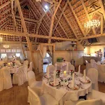 호텔 Fuchsbau Romantik & Restaurant & Fox Bar 4*