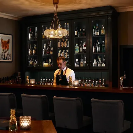 Fuchsbau Romantik & Restaurant & Fox Bar ティメンドルファー・シュトラント