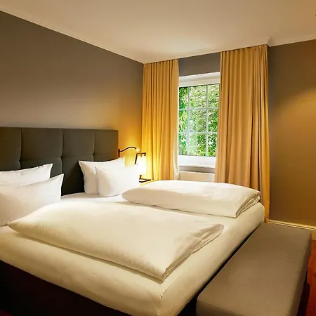 Fuchsbau Romantik & Restaurant & Fox Bar Hotell Timmendorfer Strand