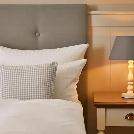 Fuchsbau Romantik & Restaurant & Fox Bar Timmendorfer Strand