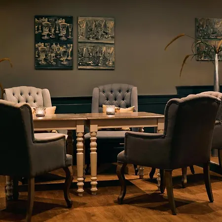 Fuchsbau Romantik & Restaurant & Fox Bar ティメンドルファー・シュトラント