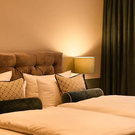 Romantik Fuchsbau Hotel 4*