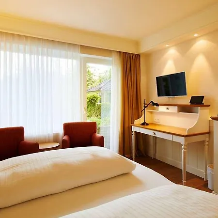 Fuchsbau Romantik & Restaurant & Fox Bar 4* Timmendorfer Strand