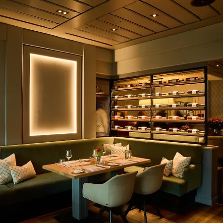 Fuchsbau Romantik & Restaurant & Fox Bar 4* ティメンドルファー・シュトラント