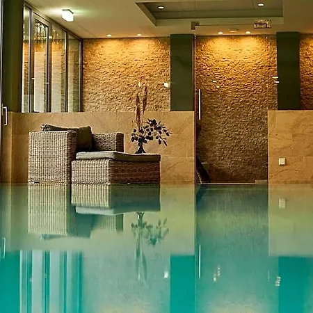 מלון Fuchsbau Romantik & Restaurant & Fox Bar 4*
