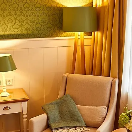 Fuchsbau Romantik & Restaurant & Fox Bar Hotell Timmendorfer Strand