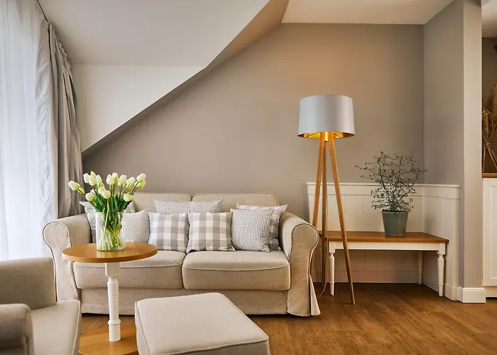 Fuchsbau Romantik & Restaurant & Fox Bar Hotel Timmendorfer Strand